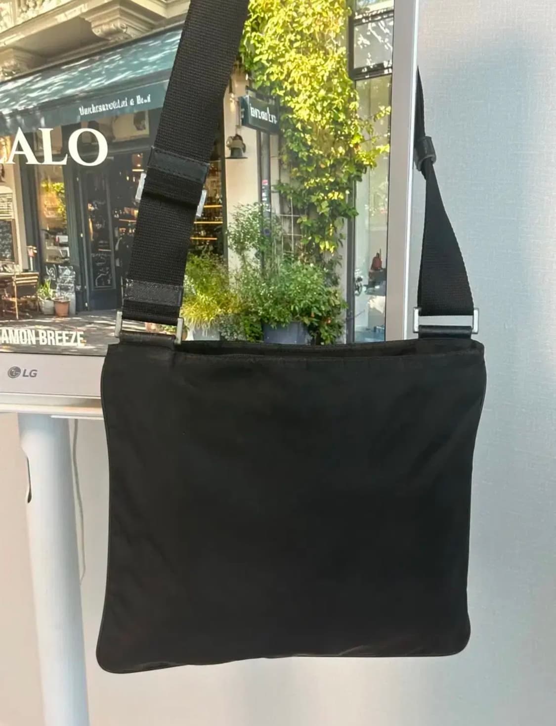 정품 프라다 포코노 나일론 크로스백 메신저백 숄더백 상품이미지6