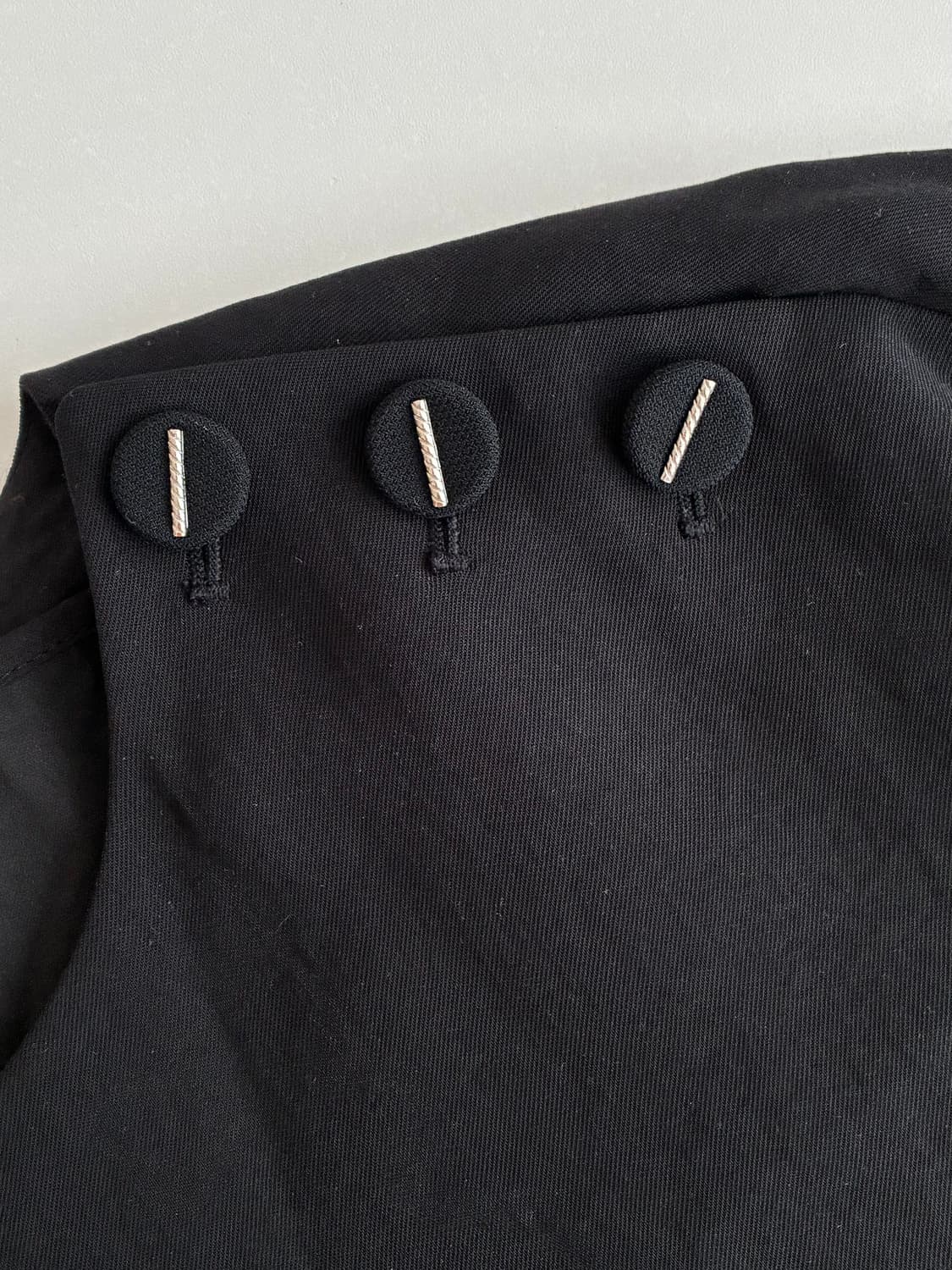 76-90-155) 한섬 SJSJ 22SS 노카라 자켓 블랙 상품이미지8