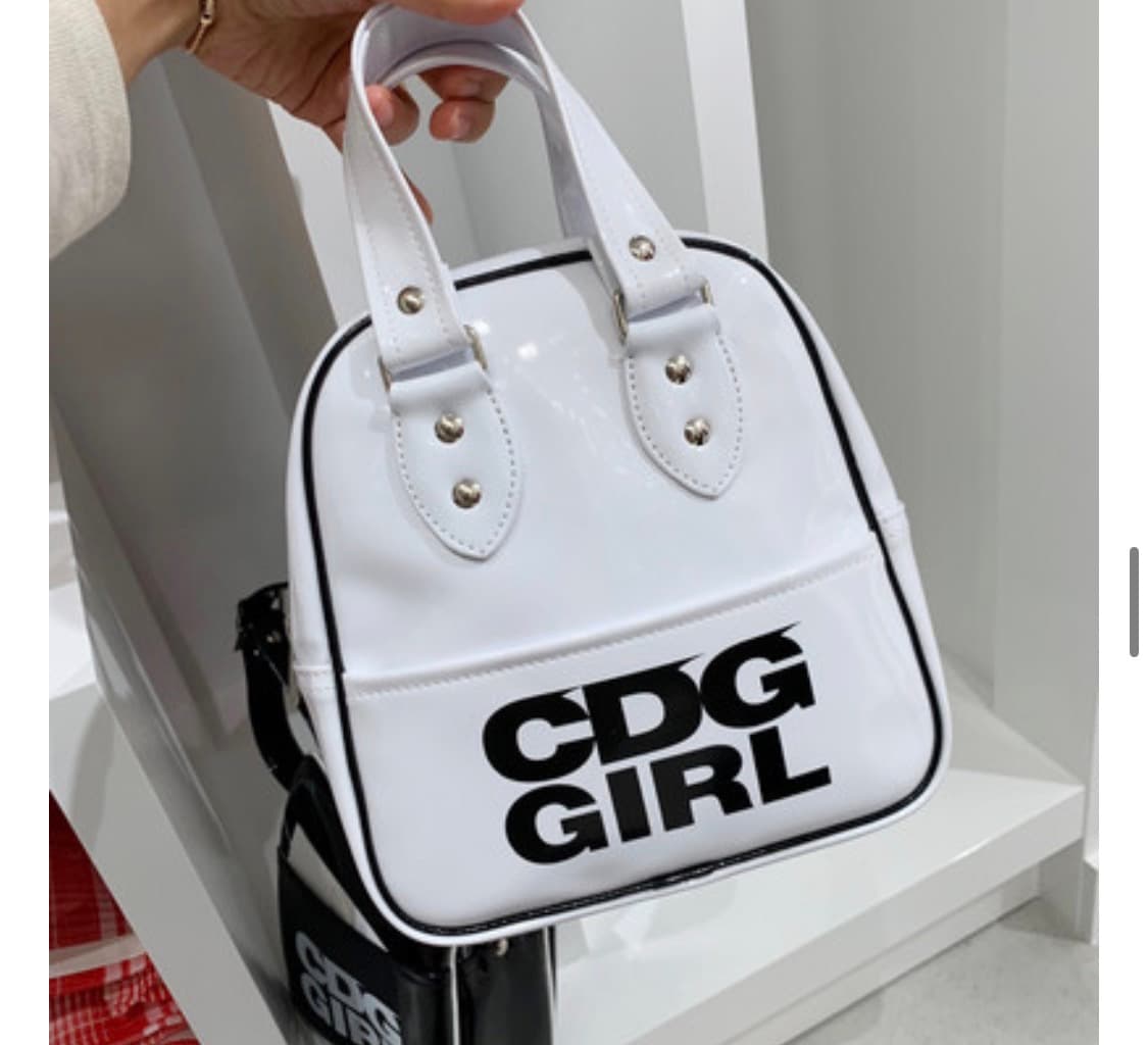 꼼데가르송 걸 GIRL 에나멜 토트백 상품이미지1