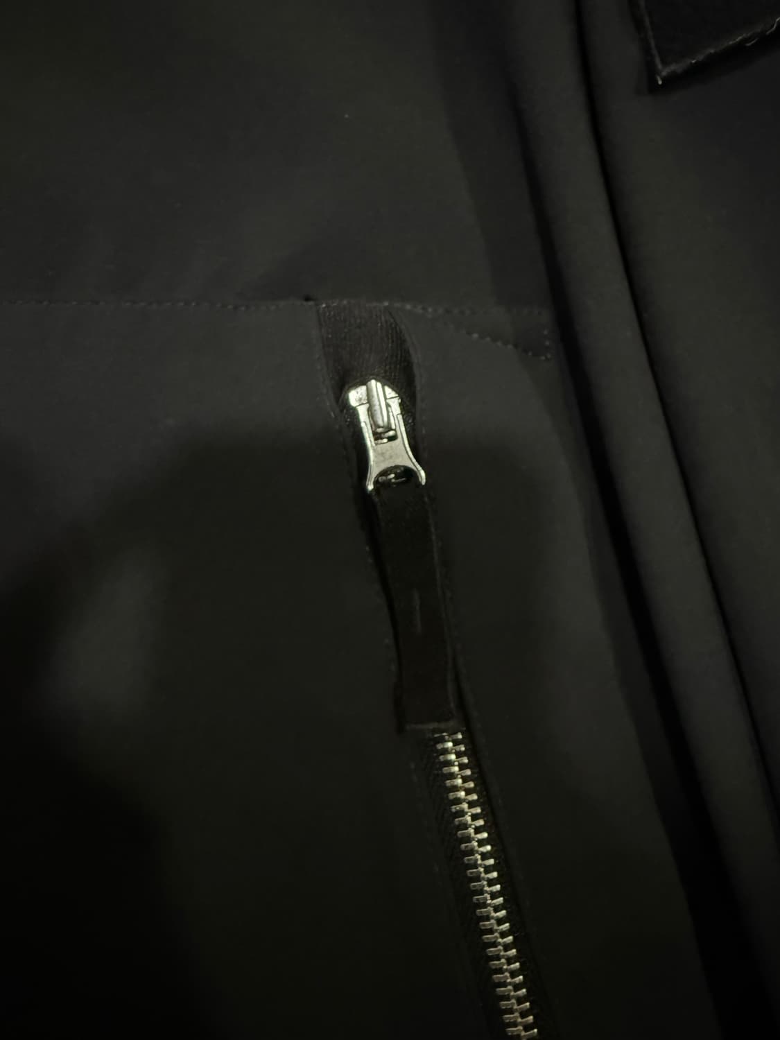 스톤아일랜드 소프트쉘 L 상품이미지3