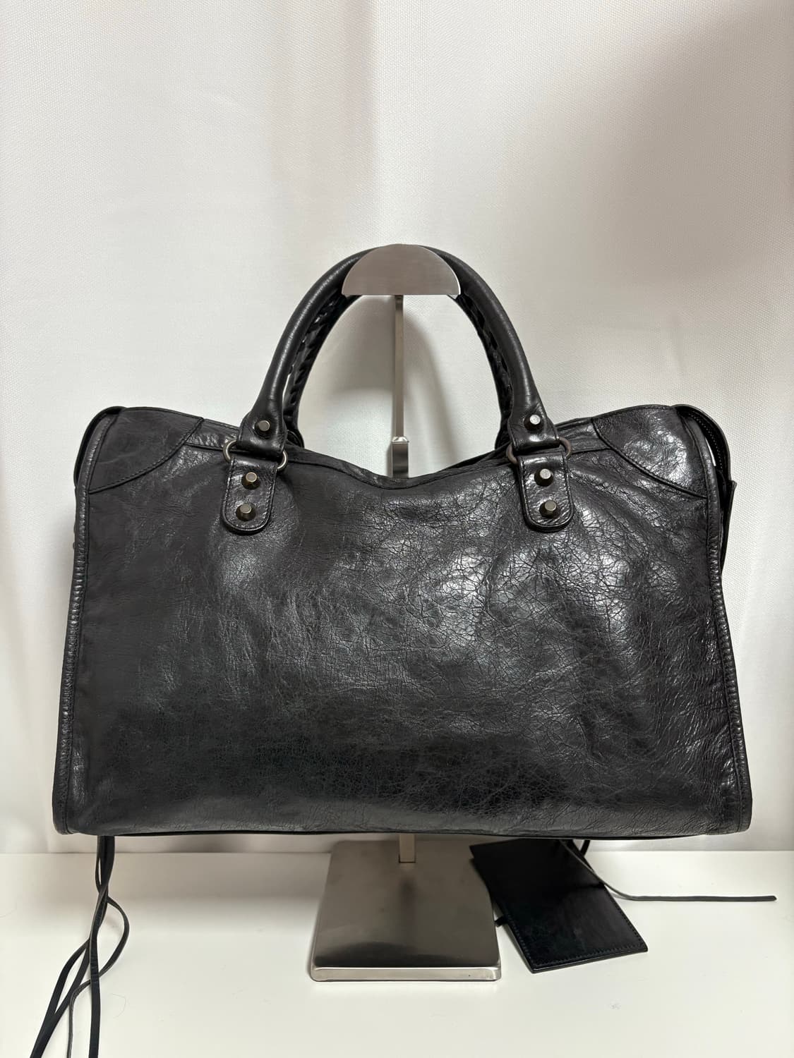 발렌시아가 시티 모터백 블랙 미디움 상품이미지4