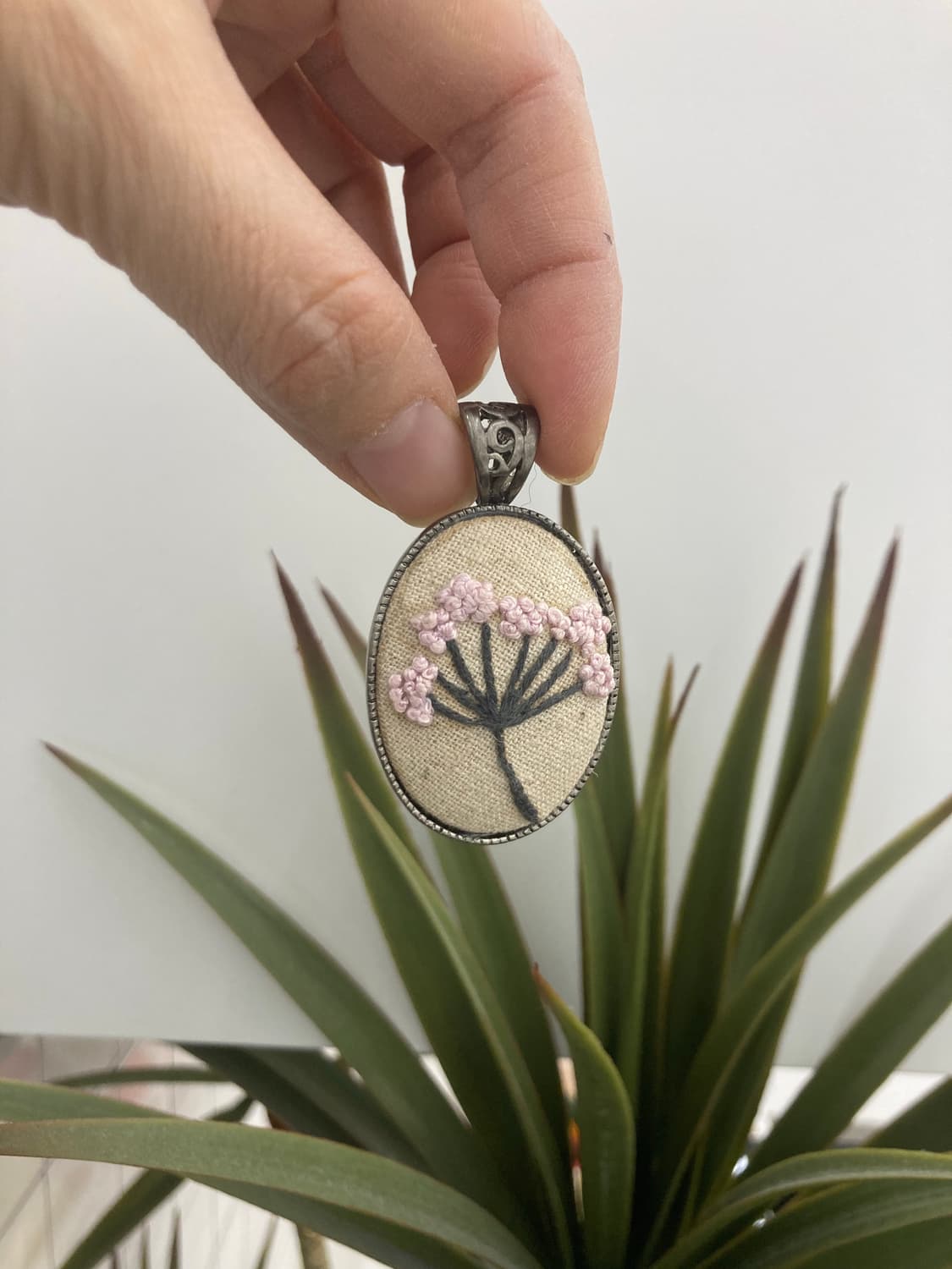 핸드메이드 자수 펜던트 wild flower 상품이미지2