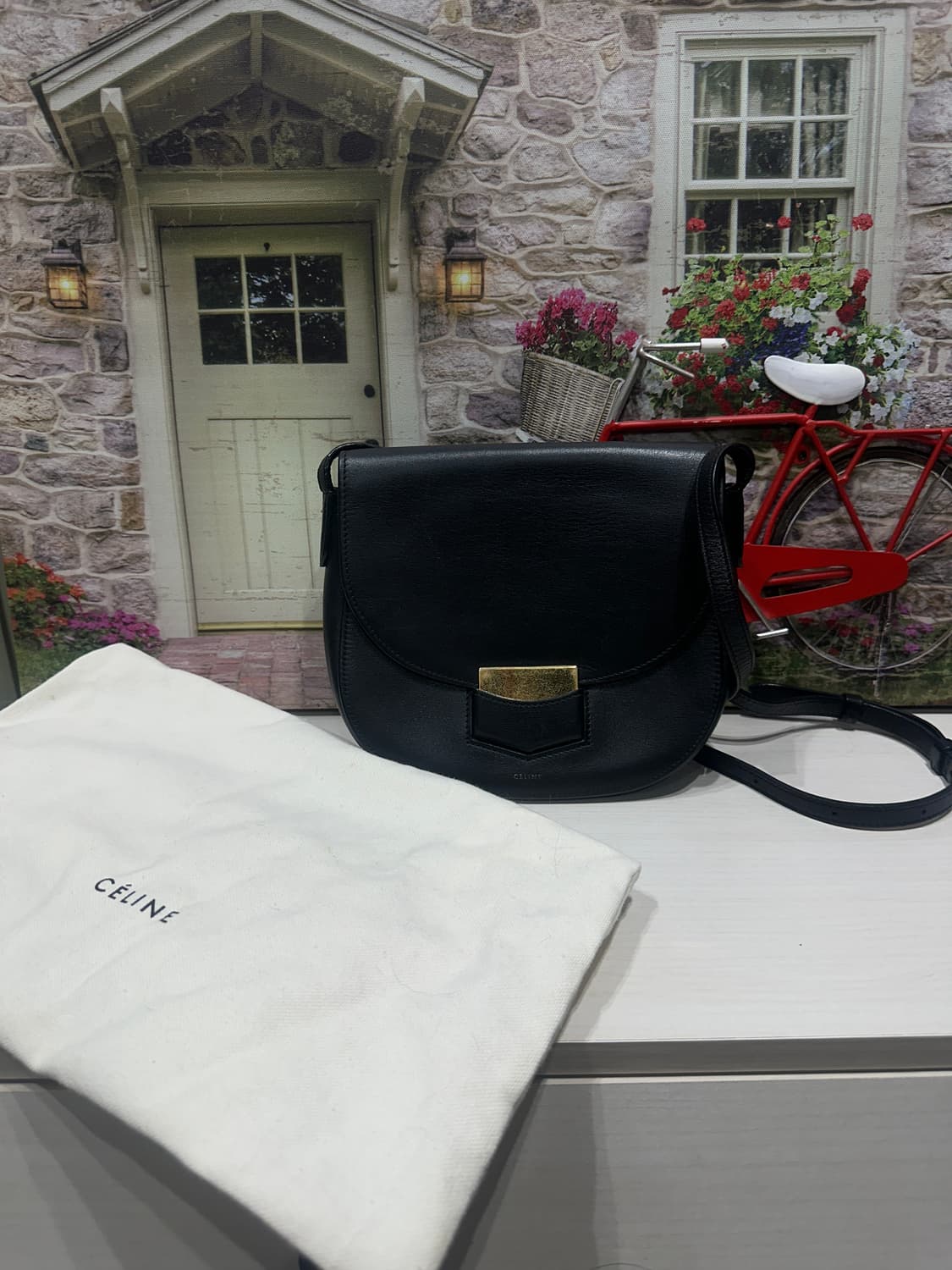 셀린느 트로터백 스몰 송아지 가죽 버전 판매합니다 상품이미지2