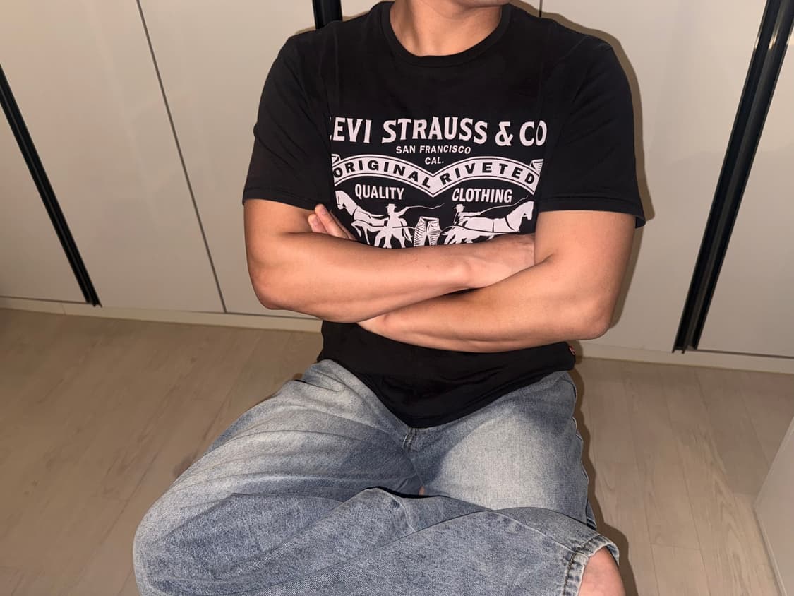 리바이스 반팔티 + 벌룬데님팬츠 상품이미지1