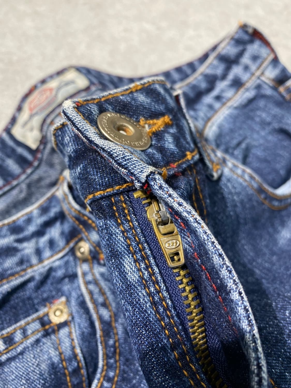 [30] RRJ Outfitters 디스트레스드 부츠컷 데님팬츠 상품이미지5