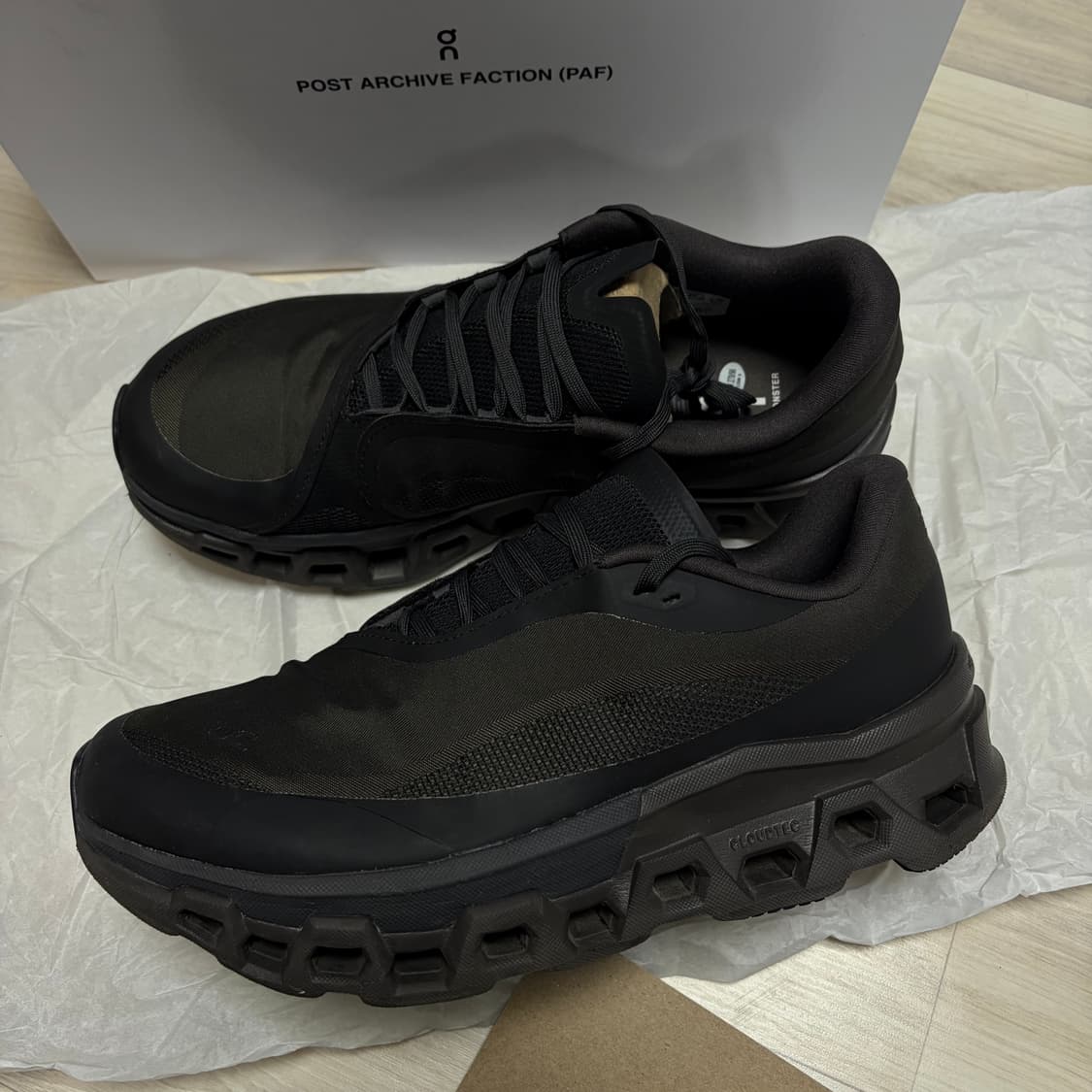 [270] 온러닝 파프 클라우드몬스터 상품이미지1