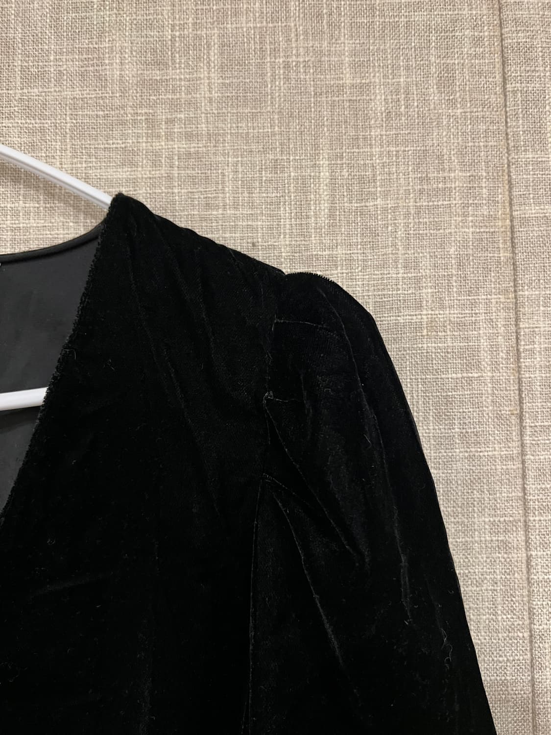 ZARA 자라 벨벳 반팔 미니원피스 M 블랙 상품이미지3