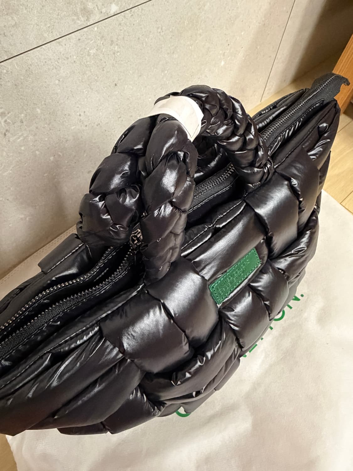 베네통 패딩 토트백 (미니백, 스트랩, 더스트백 포함) 상품이미지4