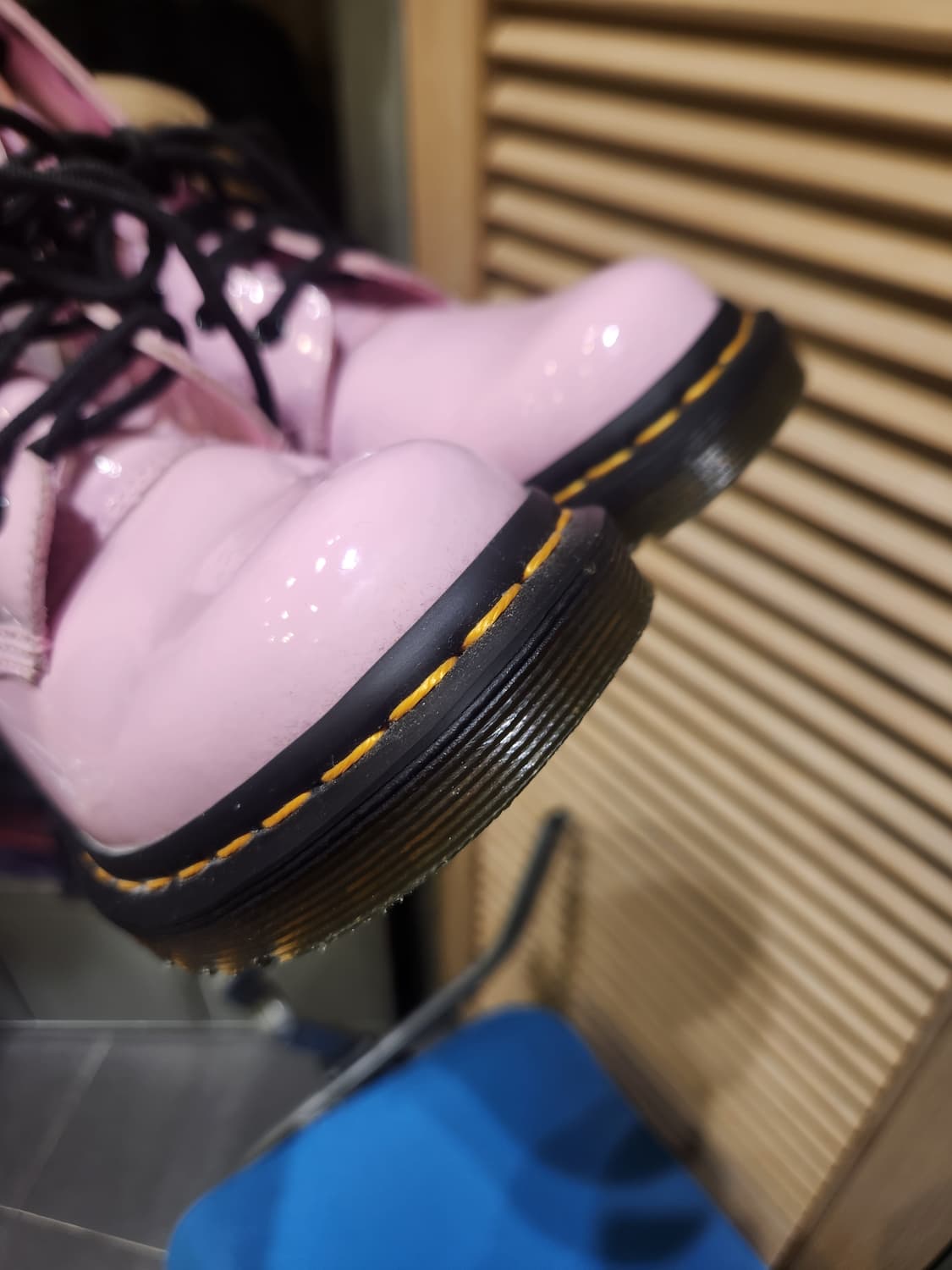 닥터마틴 1460 페이던트 핑크 8홀 부츠 (딸기우유색) 상품이미지6