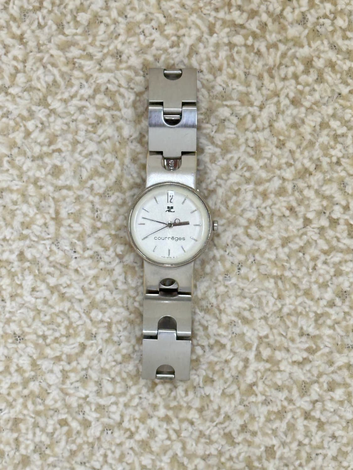 꾸레쥬 시계 상품이미지1