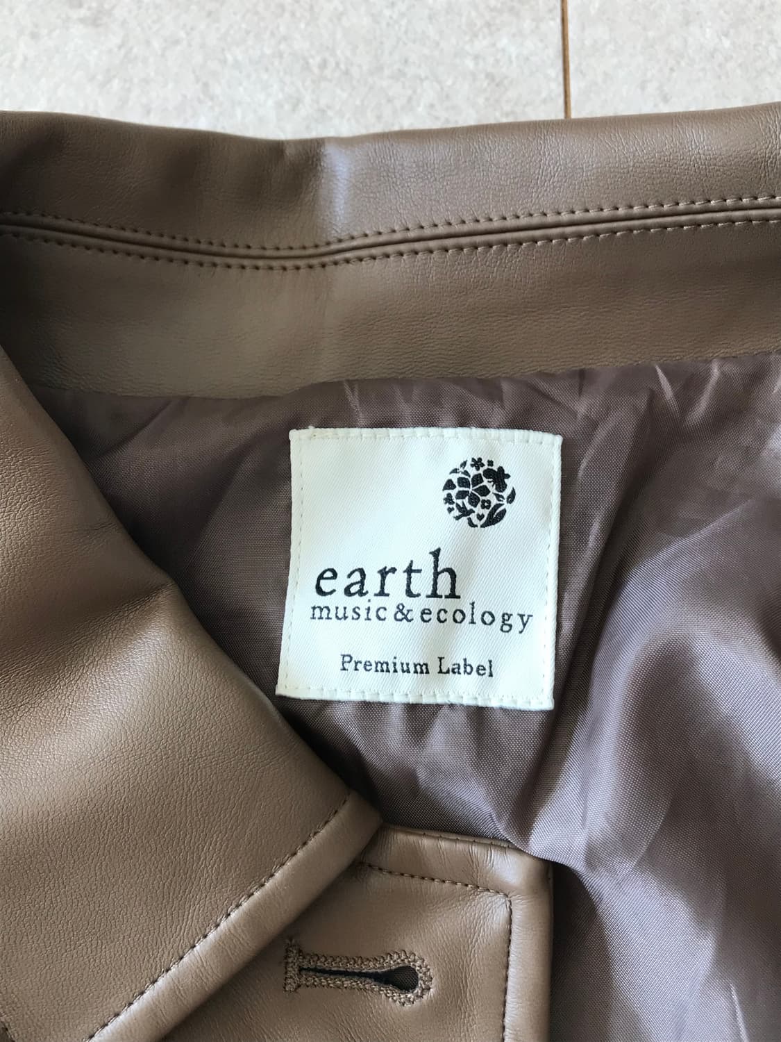 어스뮤직 프리미엄라벨 초코 브라운 카라 포켓 자켓 상품이미지5