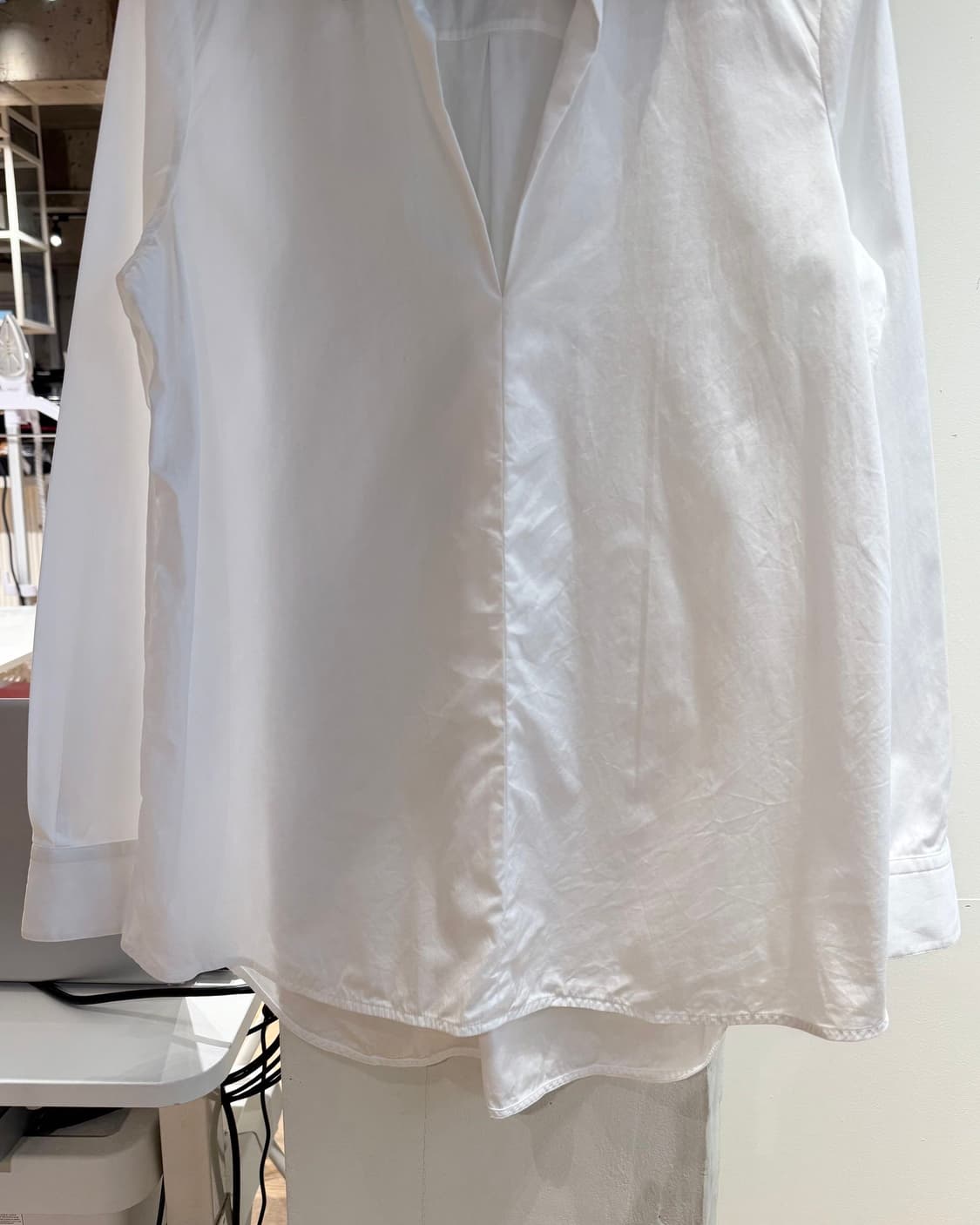 알렉산더 왕 화이트 피어싱 오픈 셔츠  상품이미지6