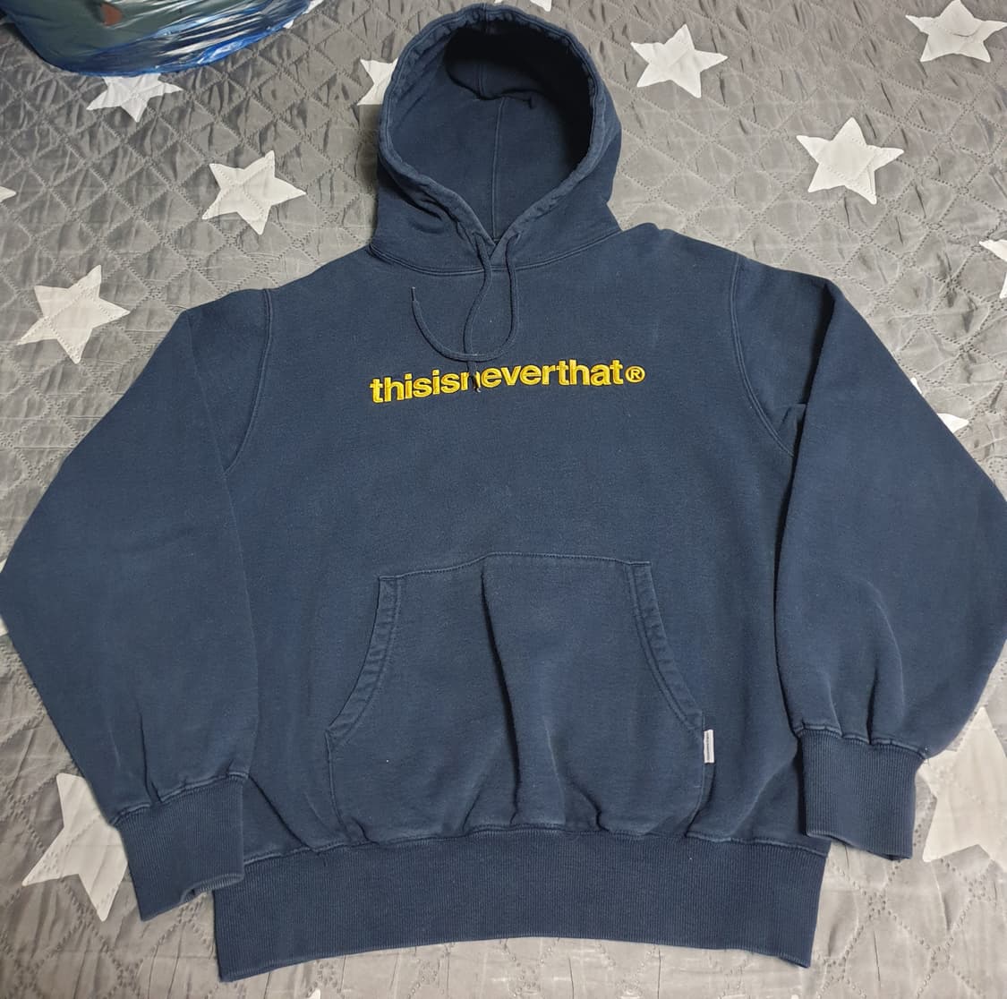 디스이즈네버댓 금장레터링 자수 워싱 기모 후드티 네이비 (M) 상품이미지1