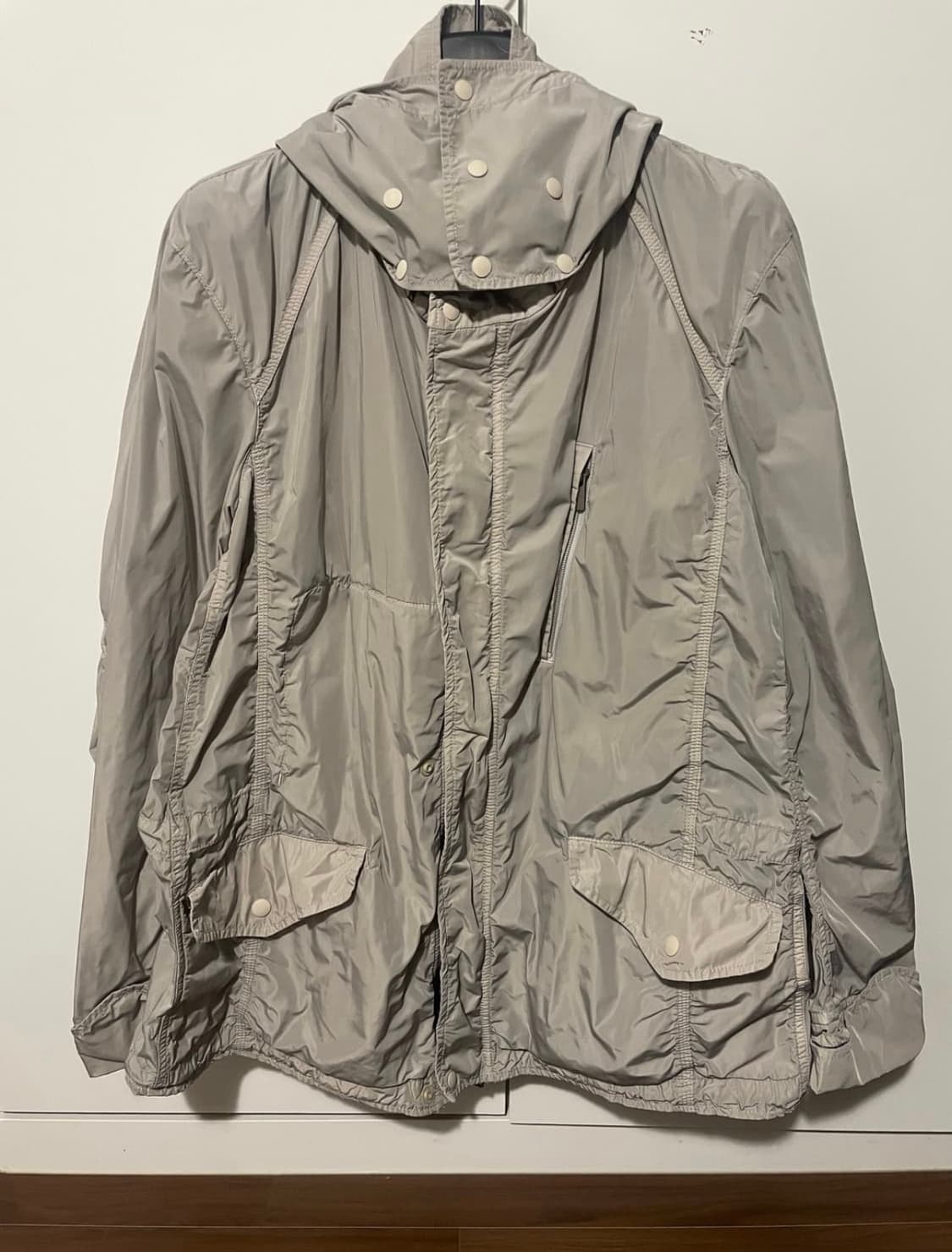 이세이 미야케 윈드브레이커 상품이미지1