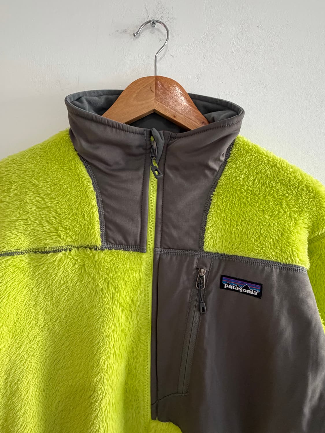 Patagonia 파타고니아 R3하이로프트 플리스 자켓 M 상품이미지2