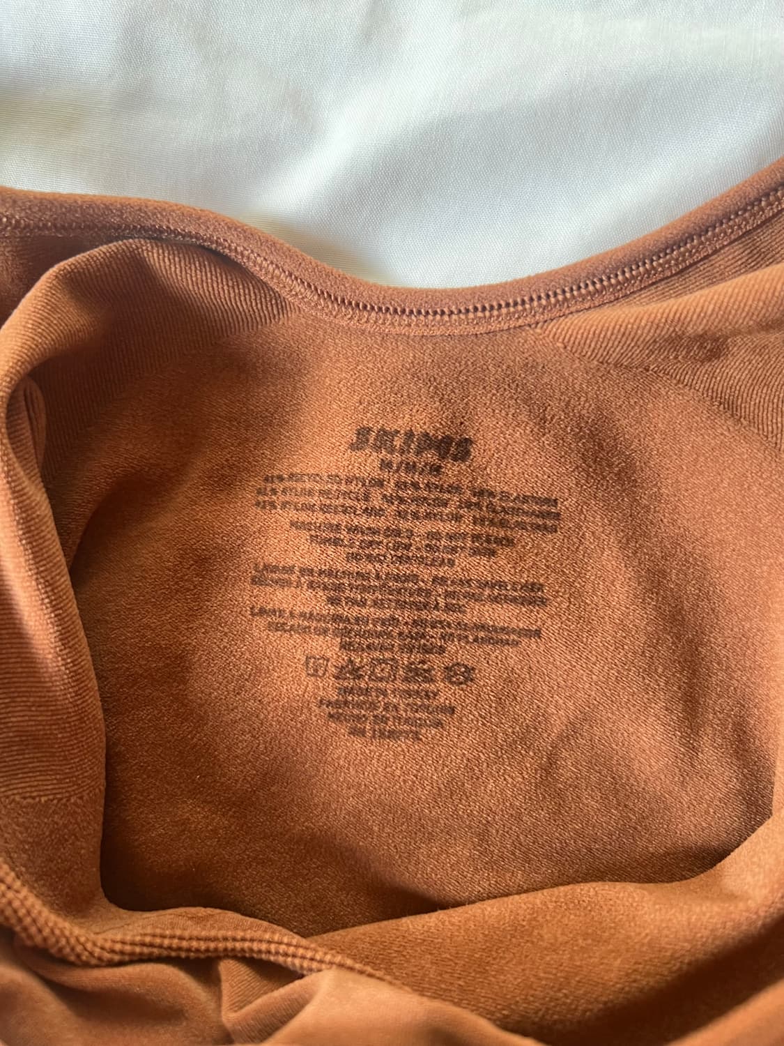 SKIMS SEAMLESS SCULPT BRIEF BODYSUIT 스킴스 상품이미지3