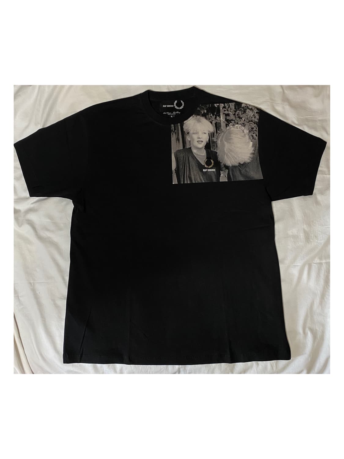 라프시몬스 숄더 그래픽 패치 아카이브 반팔 티셔츠 프레드 페리 상품이미지2