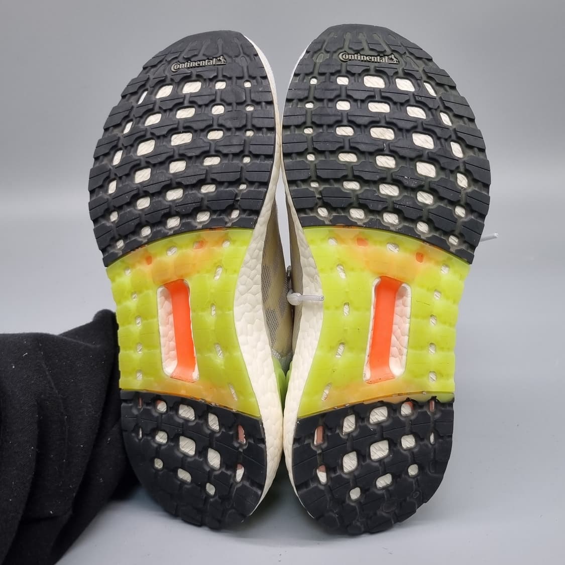 아디다스 울트라부스트 여성 운동화240 상품이미지3