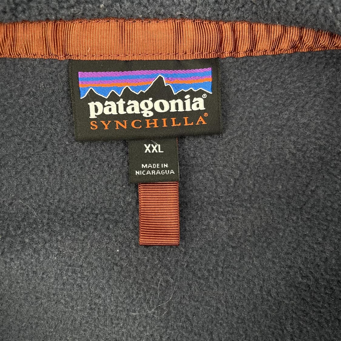 21FW 파타고니아 신칠라 스냅-T 다크그레이/브라운 상품이미지4