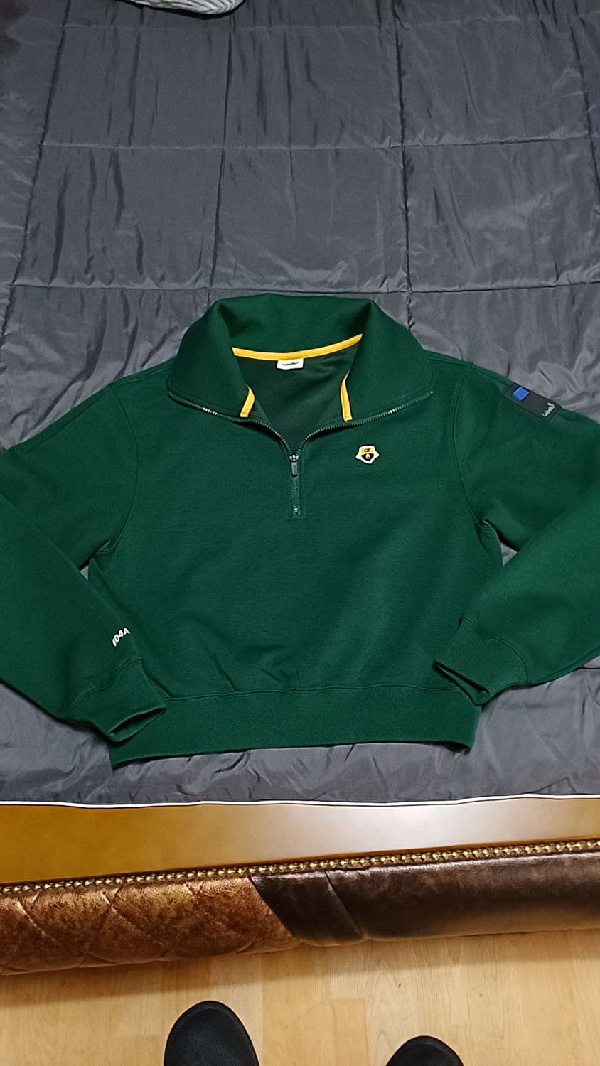 골든베어 반집업 골프맨투맨 F 여성88가능 가슴54 기장57 상품이미지1