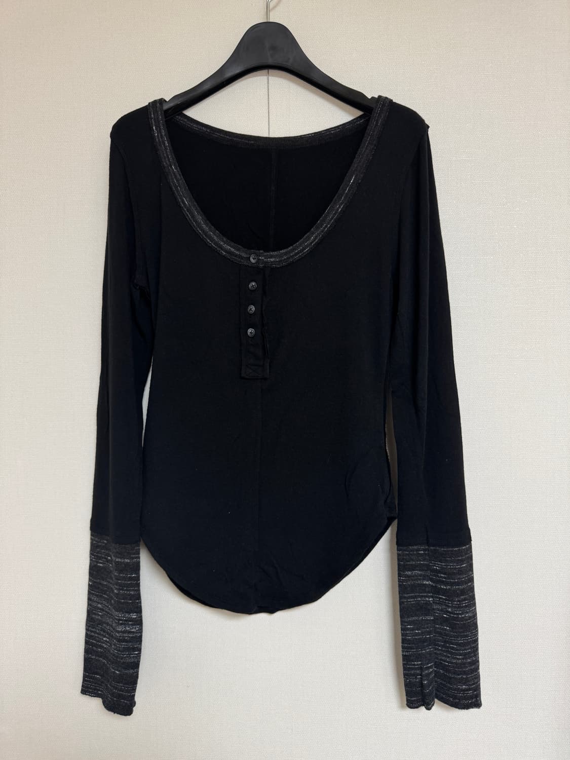 PERVERZE 퍼버즈 스위칭 세미 핏 롱T 상품이미지3