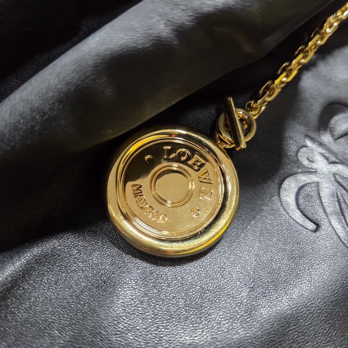 로에베 아나그램 토트 상품이미지2