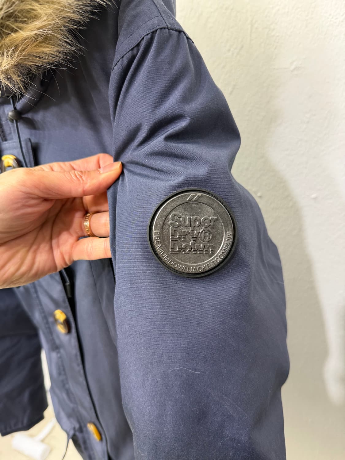 정품) 슈퍼드라이 여성 패딩 36 상품이미지4