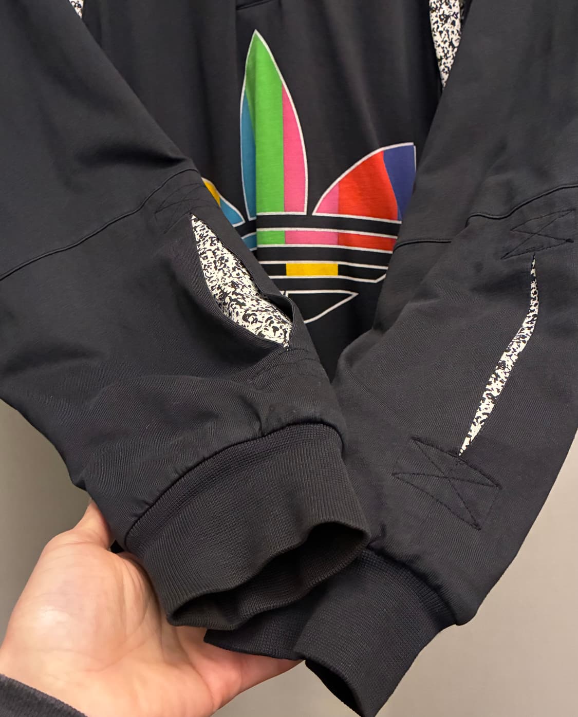 (S/100)아디다스 x 제레미스캇 멀티컬러 하프버튼 스웻 패딩 상품이미지4