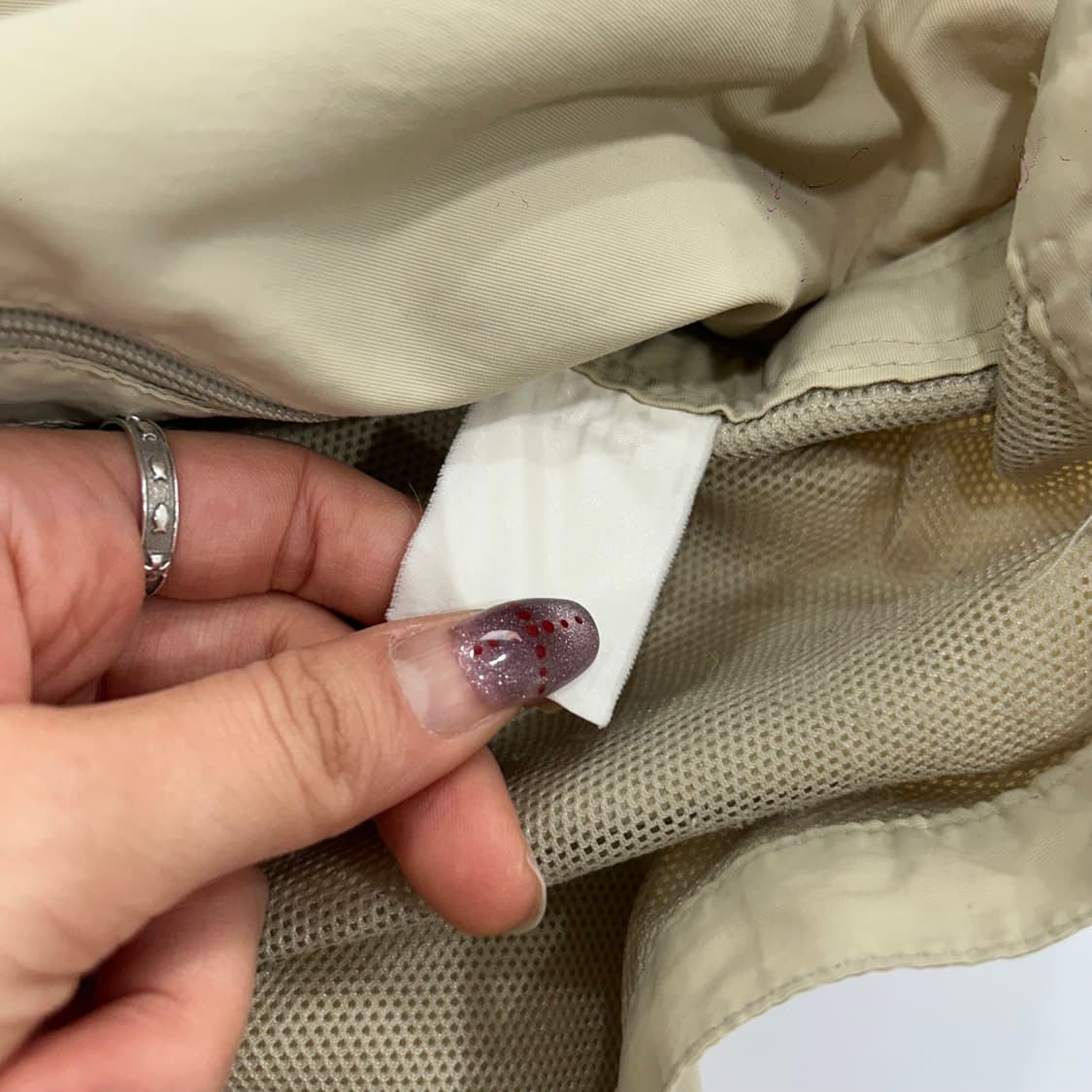 The north face 노스페이스 블랙로고 아이보리 유틸리티 베스트 상품이미지6