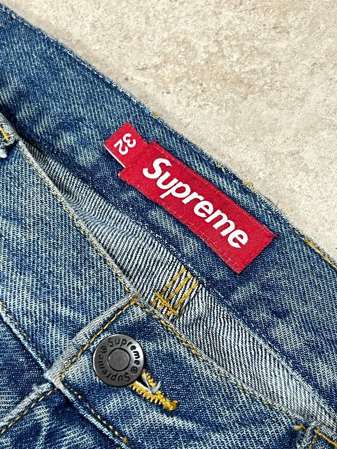 슈프림 더블 니 페인터 팬츠 워시드 인디고 상품이미지4