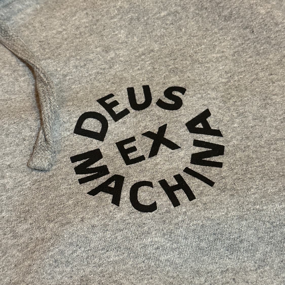 데우스 후드 집업 상품이미지2