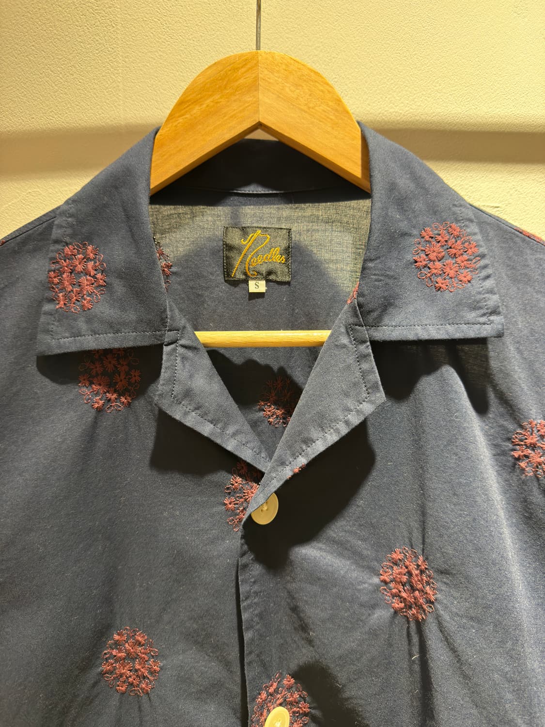 니들스 플라워 도트 엠브로이더리 카바나 셔츠  상품이미지3