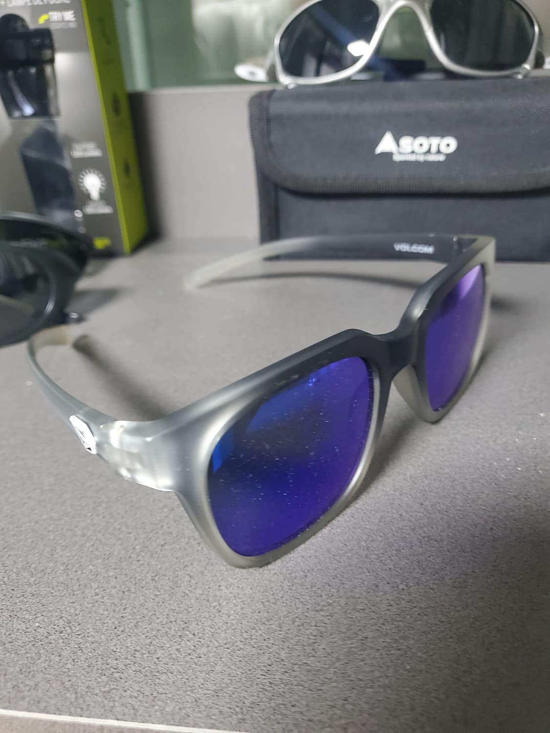 Volcom 편광 선글라스 상품이미지2