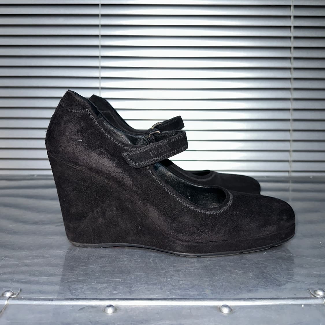 00s 빈티지 프라다 스포트 스웨이드 웨지 힐 상품이미지5