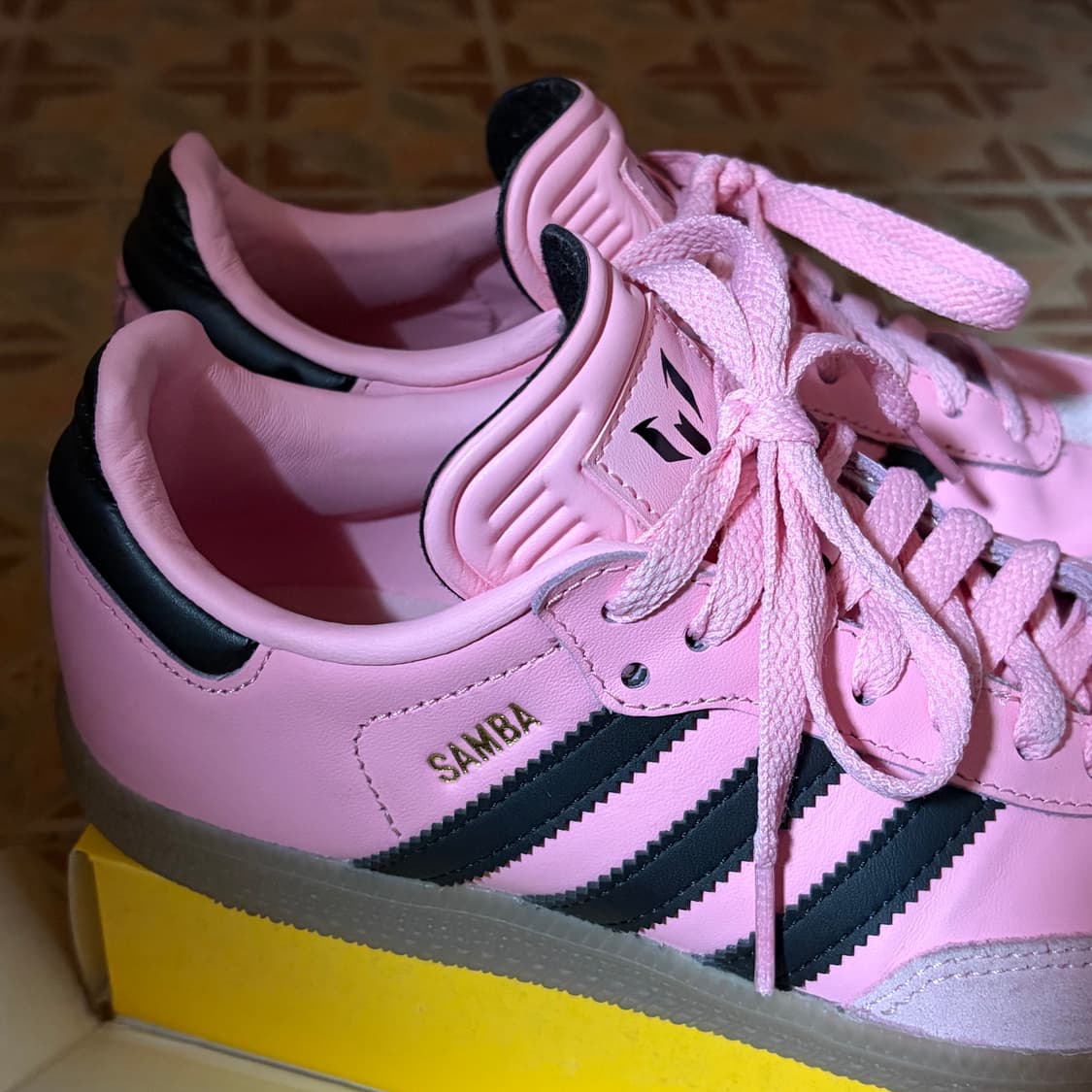 아디다스 삼바 메시 인도어 IH8158 핑크 상품이미지2