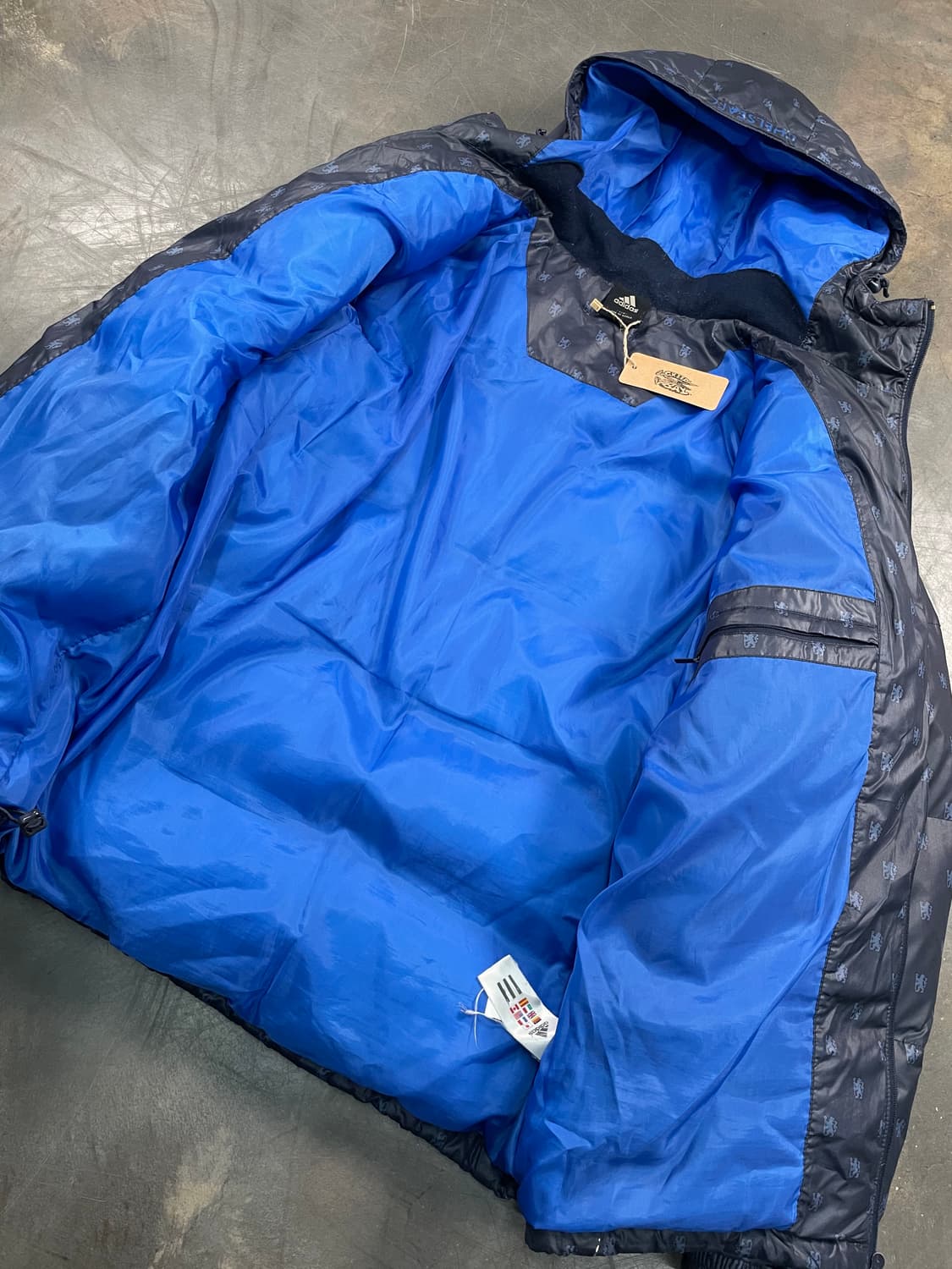 아디다스 첼시 패딩 상품이미지4