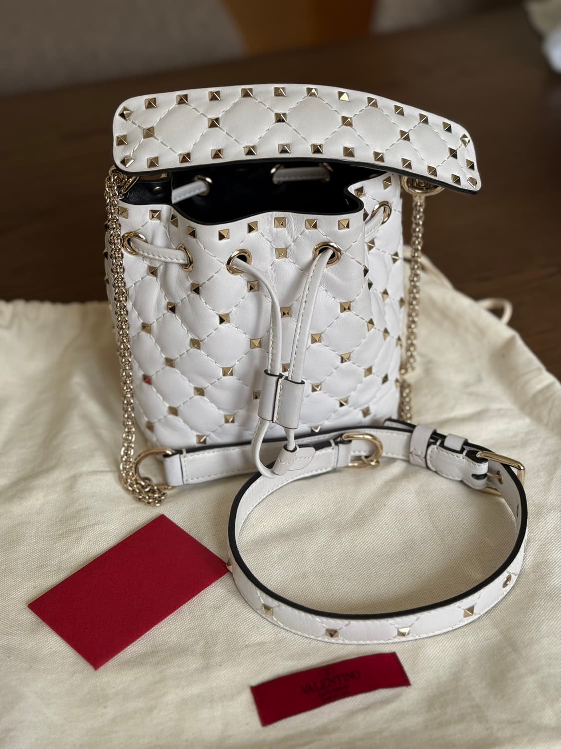 VALENTINO 발렌티노 버킷백 상품이미지1