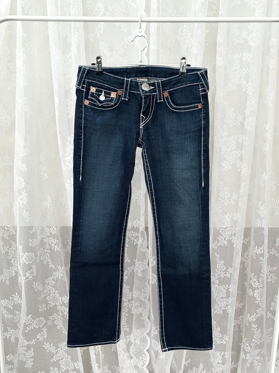 28) 트루릴리전 로우라이즈 스트레이트 데님 진청 상품이미지1