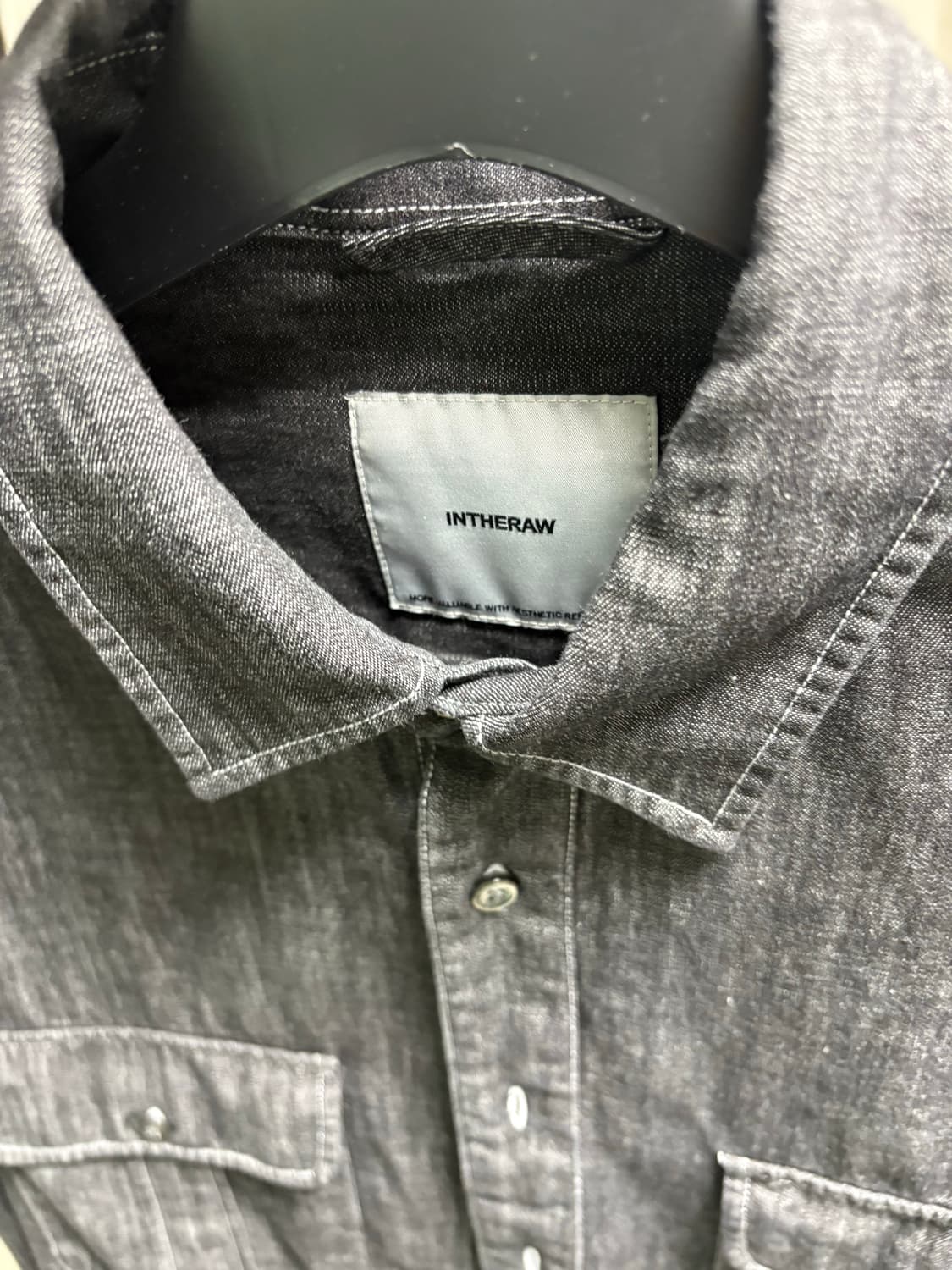 인더로우 washed denim safari shirt(블랙, 3사이즈) 상품이미지4