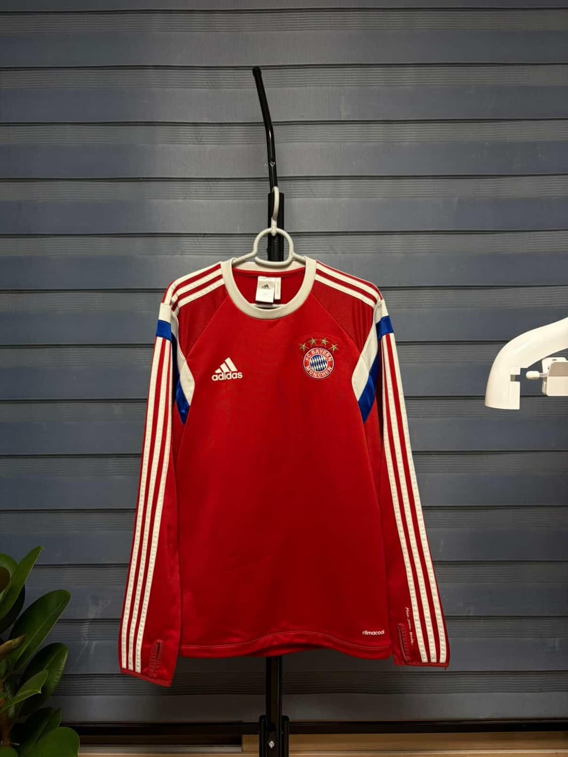 정품 아디다스 바이에른 뮌헨 긴팔 트레이닝 상의 095 상품이미지1