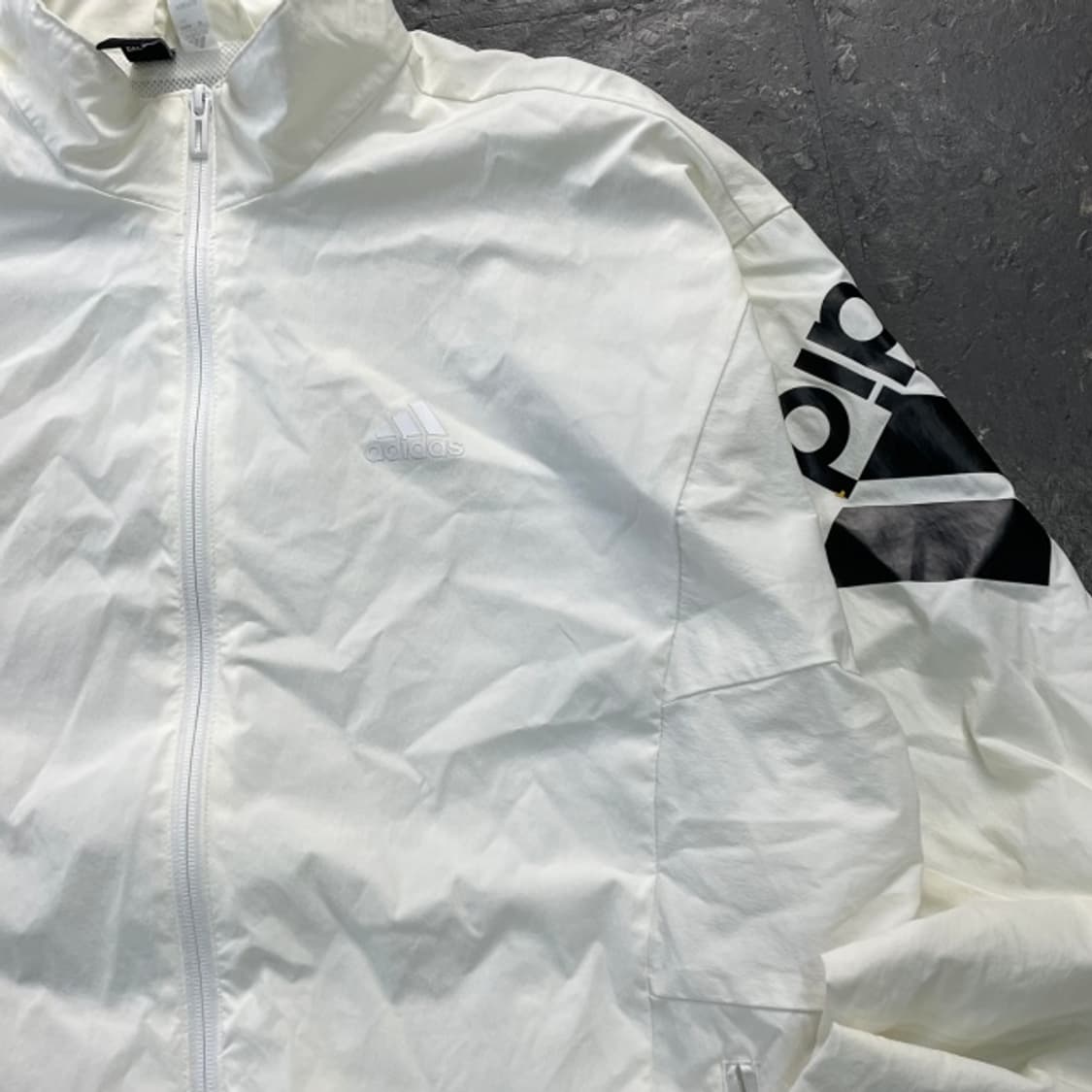 100 아디다스 바람막이 상품이미지2