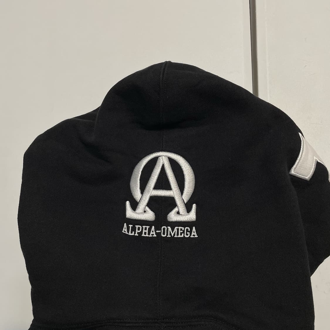 22FW 슈프림 US-NY 후드티 블랙 상품이미지5