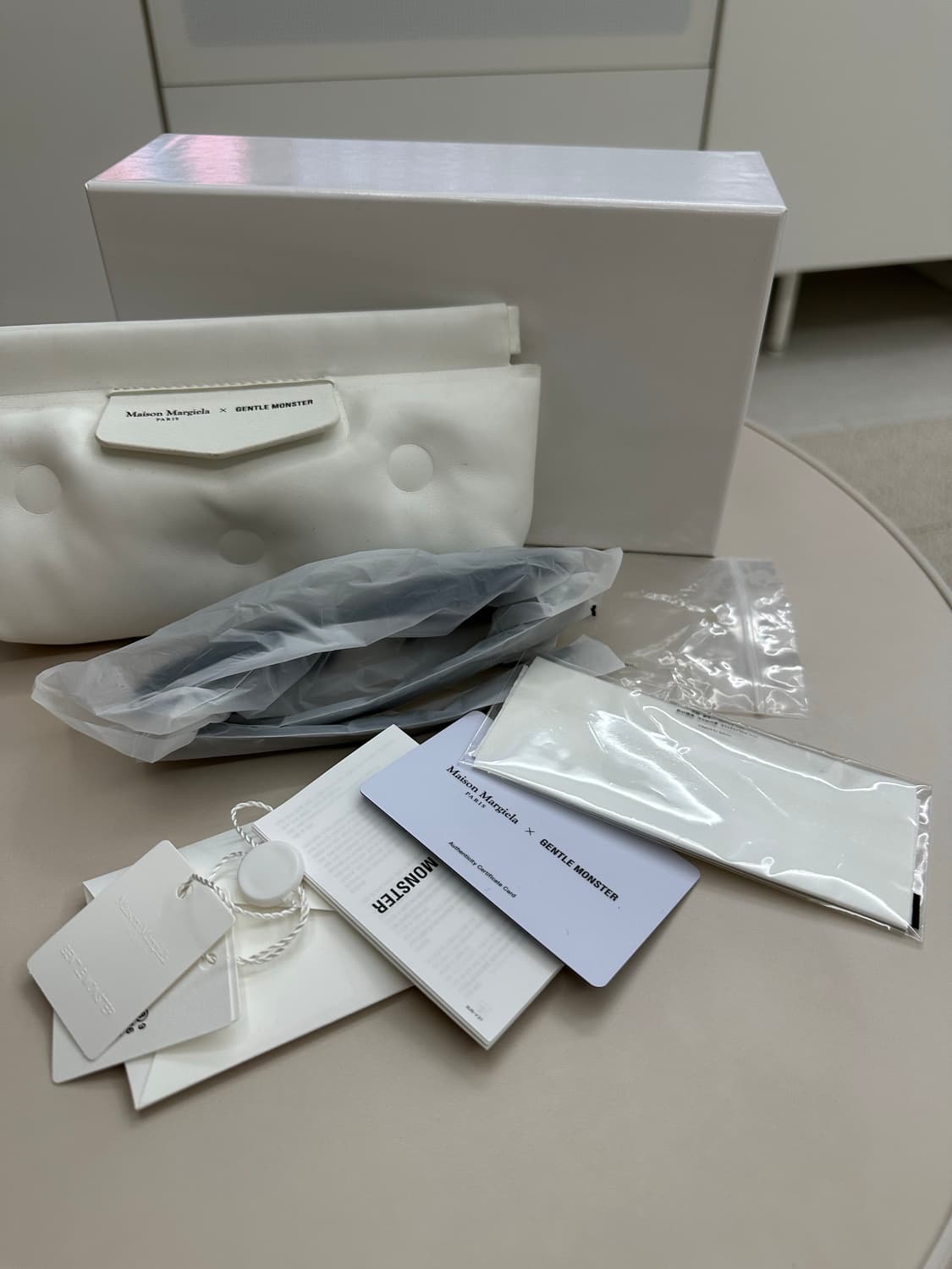 젠틀 몬스터 x 마르지엘라 MM004 블랙 상품이미지5