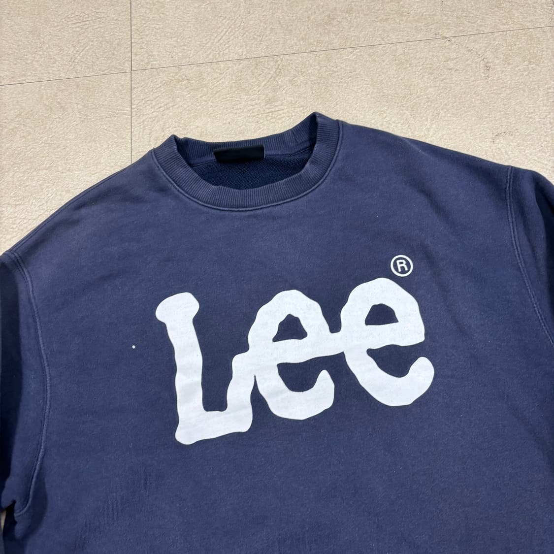 Lee 빅로고 네이비 맨투맨 상품이미지2