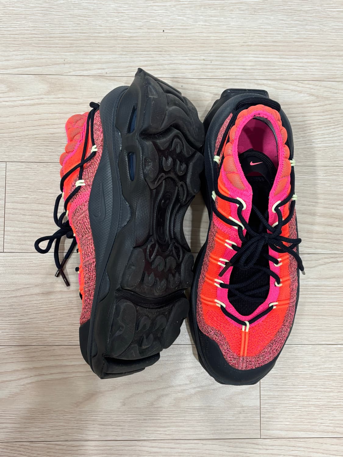 나이키 에어맥스 플라이니트 벤처 하이퍼 핑크 블랙 250사이즈 상품이미지2
