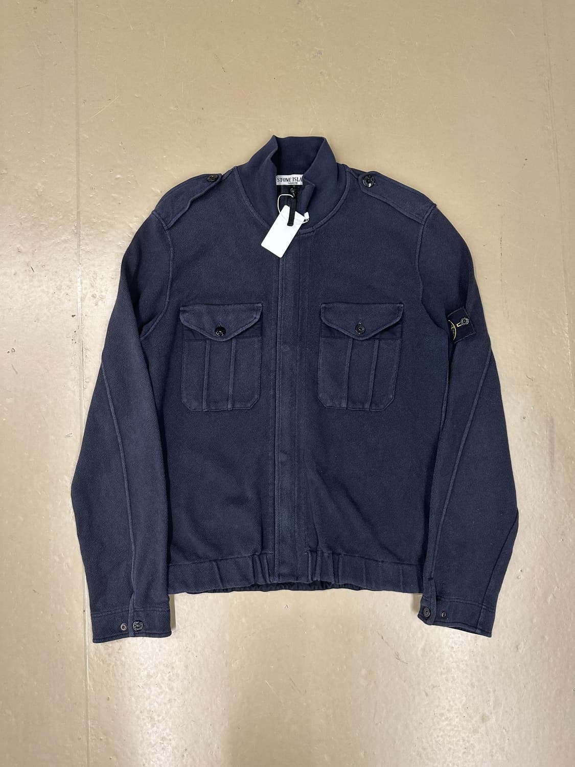 스톤 아일랜드 네이비 집업 상품이미지2