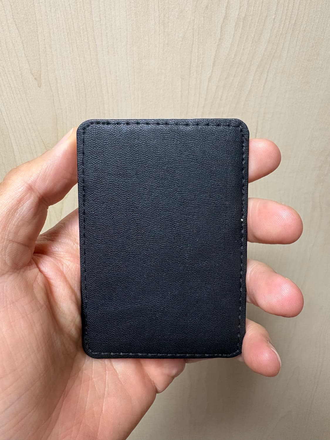 슈프림 맥세이프 카드지갑 (업사이클링 리워크) 상품이미지2