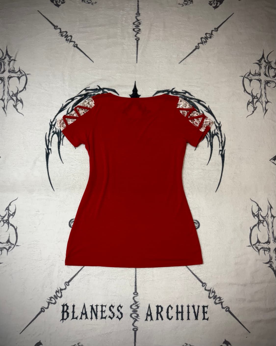 Gothic cubic lettering lace detailsleeve 상품이미지2