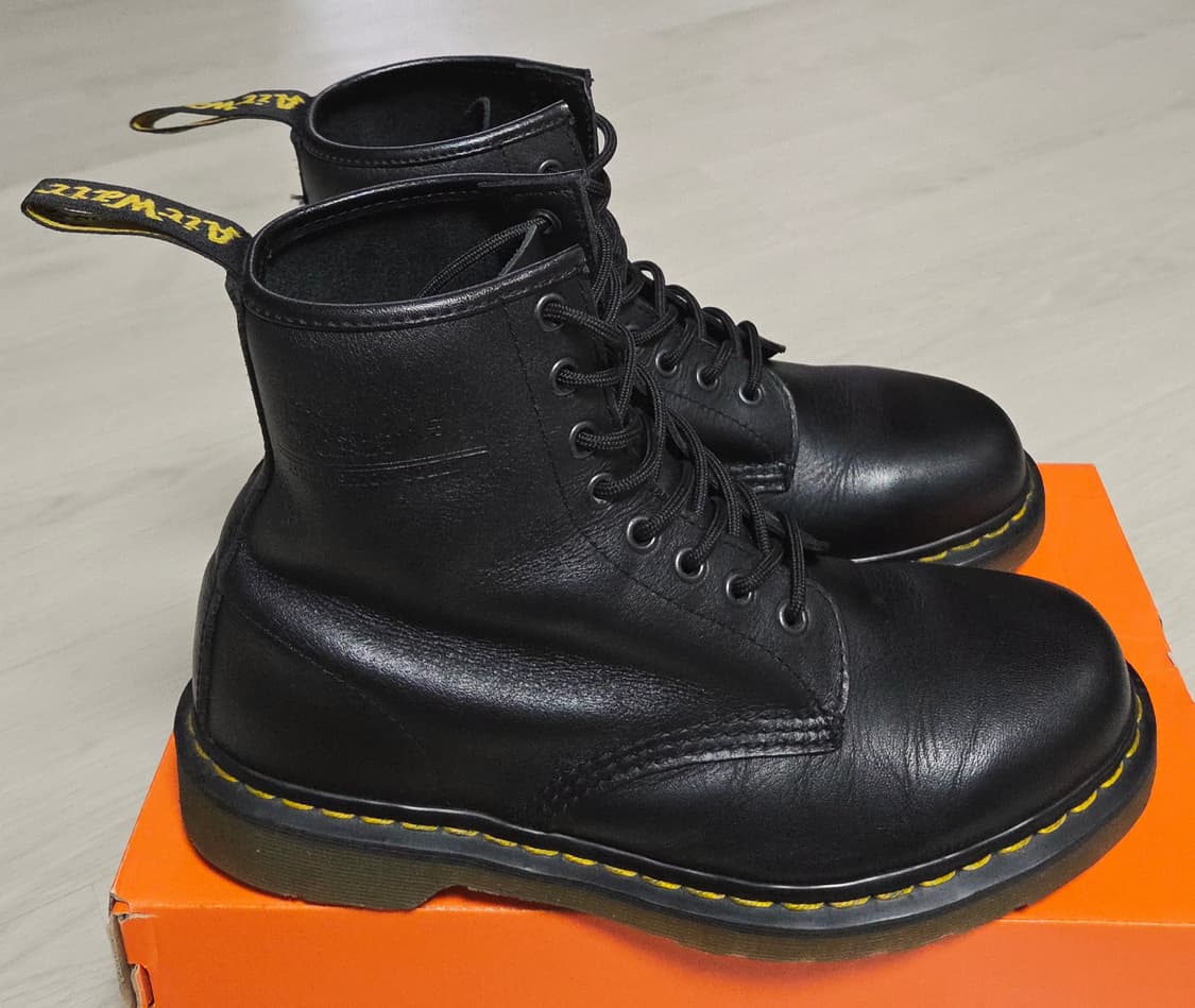 닥터마틴 1460 워커 부츠 상품이미지4