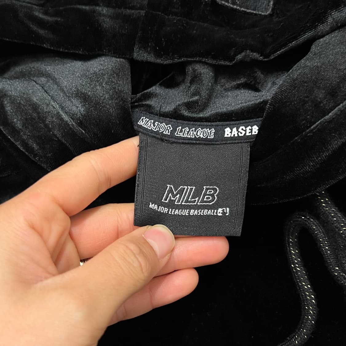 [우먼90-95] Mlb 벨벳 후드티 상품이미지3